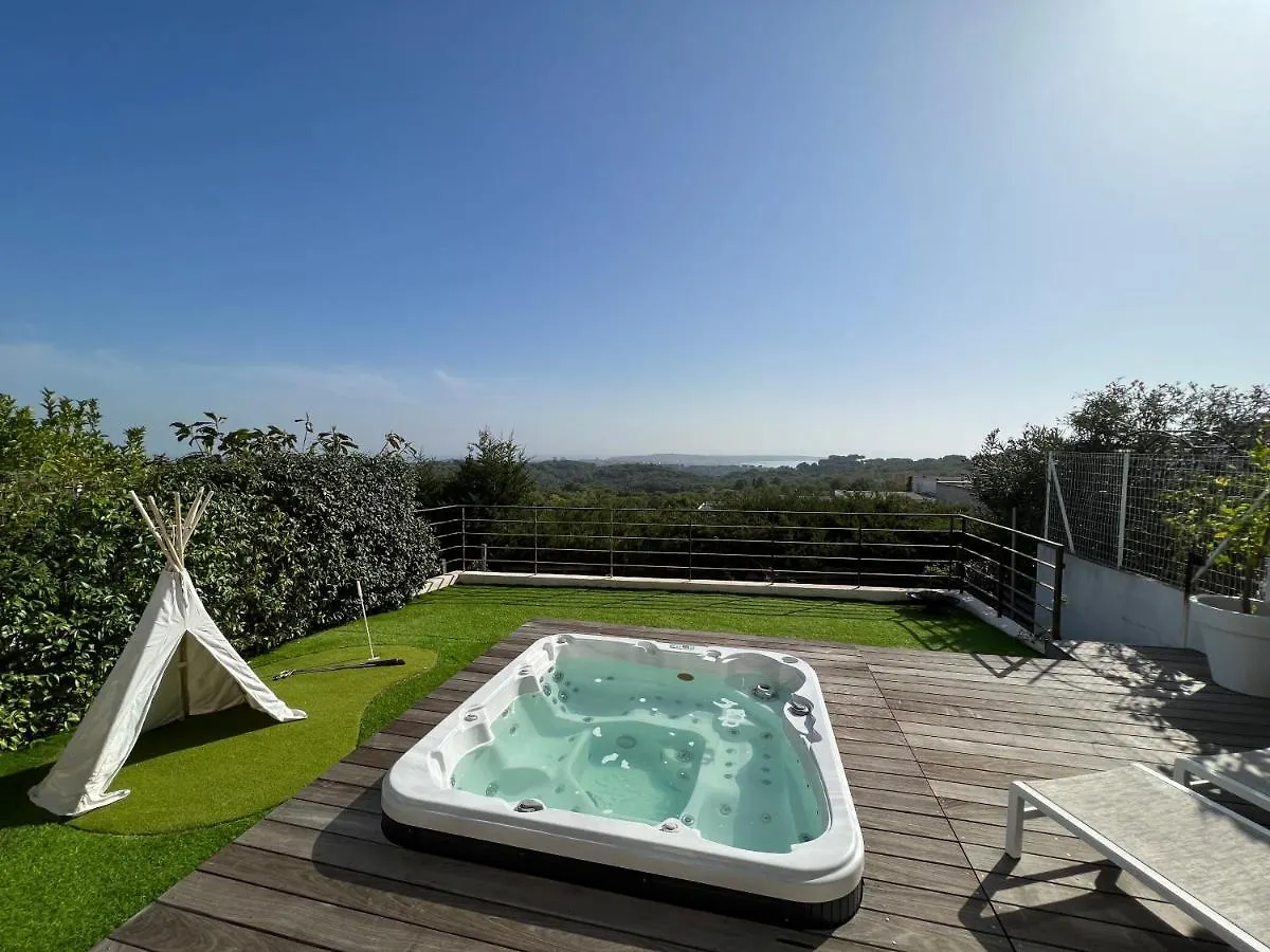 Maison D'Artiste Vue Mer & Jacuzzi Vallauris Villa